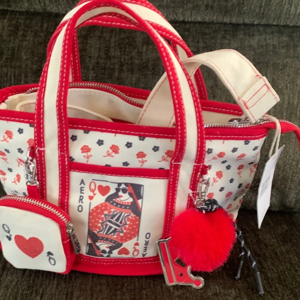 π- EXCLUSIVE! Aeropostale Red and Cream Queen Of Hearts Mini Tote - Picture 5 of 15